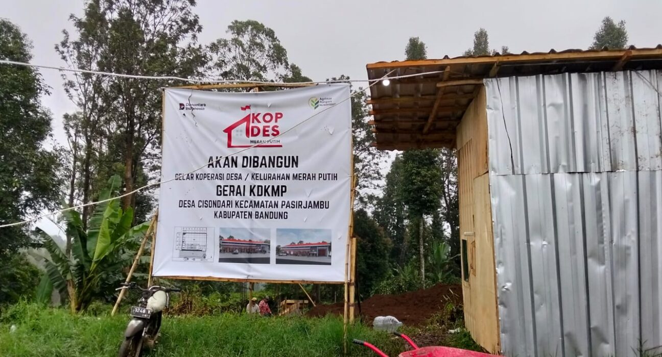 Pembangunan KDMP Desa Cisondari Berjalan 3 Minggu, Kades Keluhkan Tak Ada Informasi Publik