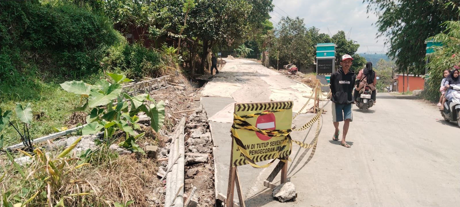 PROYEK REHABILITASI JALAN BABAKAN DIMULAI, SESUAI HARAPAN MASYARAKAT CIPARAY
