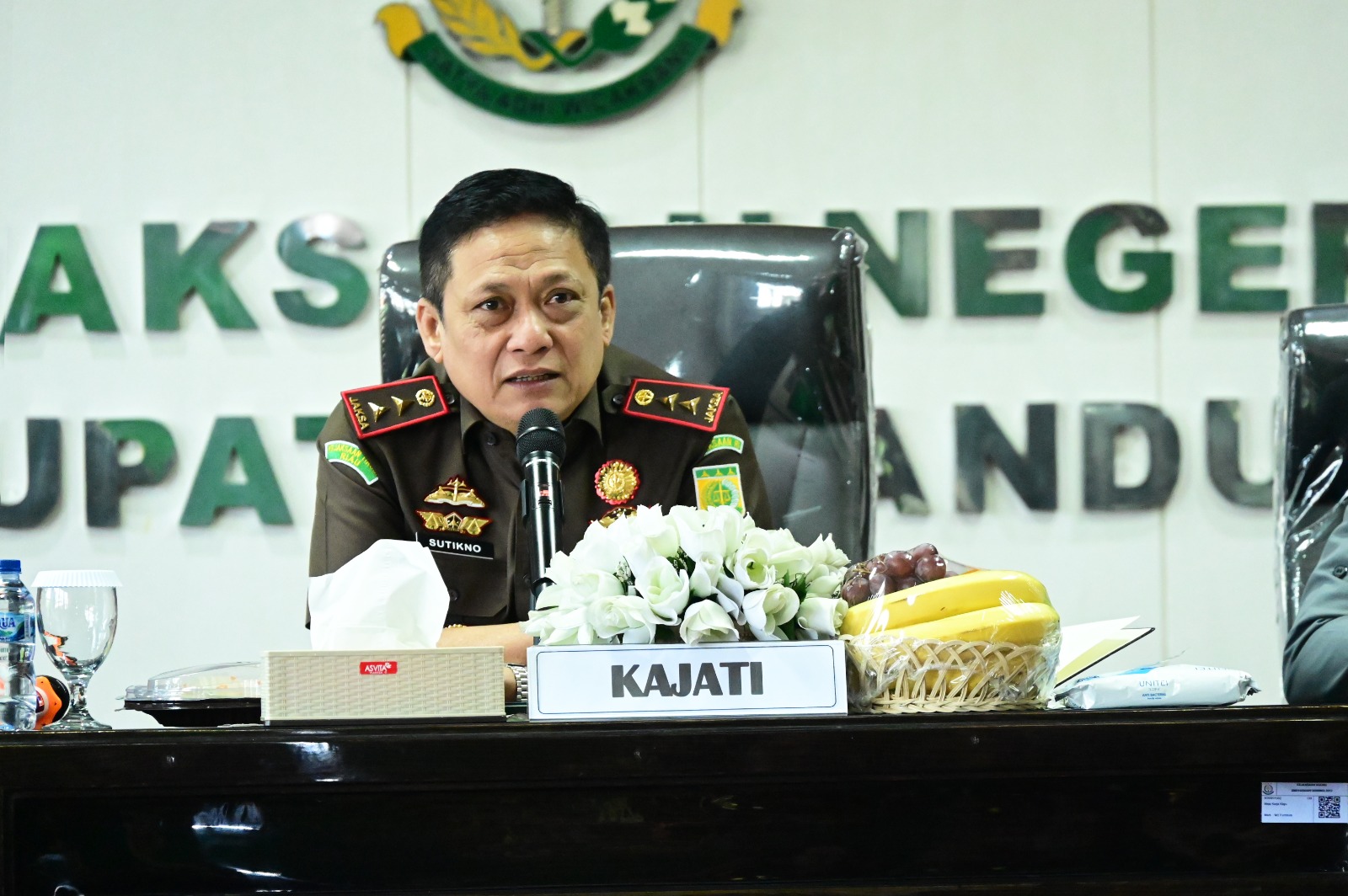 KAJATI JABAR MELAKUKAN KUNJUNGAN KERJA KE KEJAKSAAN NEGERI KABUPATEN BANDUNG