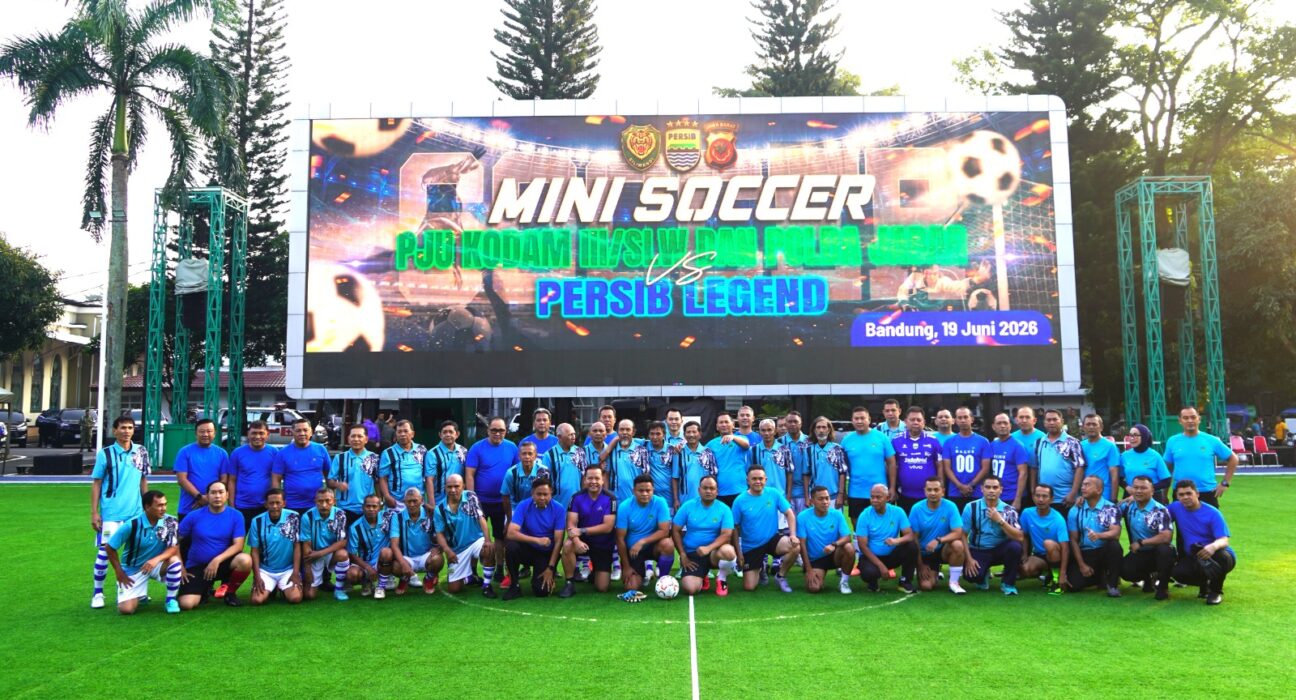Kodam III/Siliwangi dan Polda Jabar Pererat Sinergitas Bersama Persib Legend melalui Mini Soccer dan Nobar Piala Dunia 2026