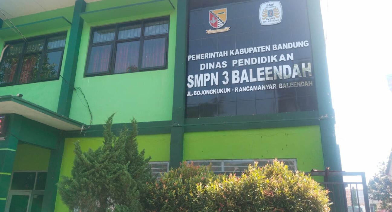 Diduga Arogansi Oknum Guru Halangi Tugas Jurnalistik di SMPN 3 Baleendah, Proyek Rehab Kelas Soroti Transparansi dan K3