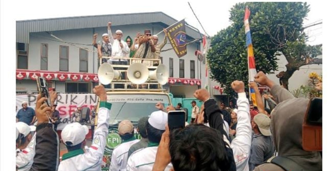Warga Citeureup dan Ormas Islam Desak PT Inti Tirta Sari Makmur Hentikan Produksi Miras Secara Permanen