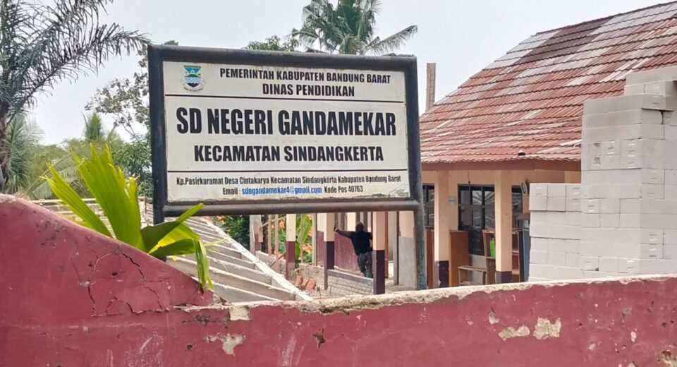 Program Revitalisasi SD Negeri Gandamekar Disorot, Kepemimpinan Kepala Sekolah Pertanyakan Transparansi Publik